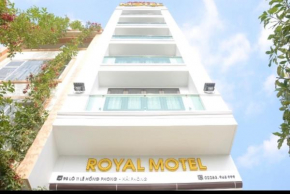 Royal Hotel